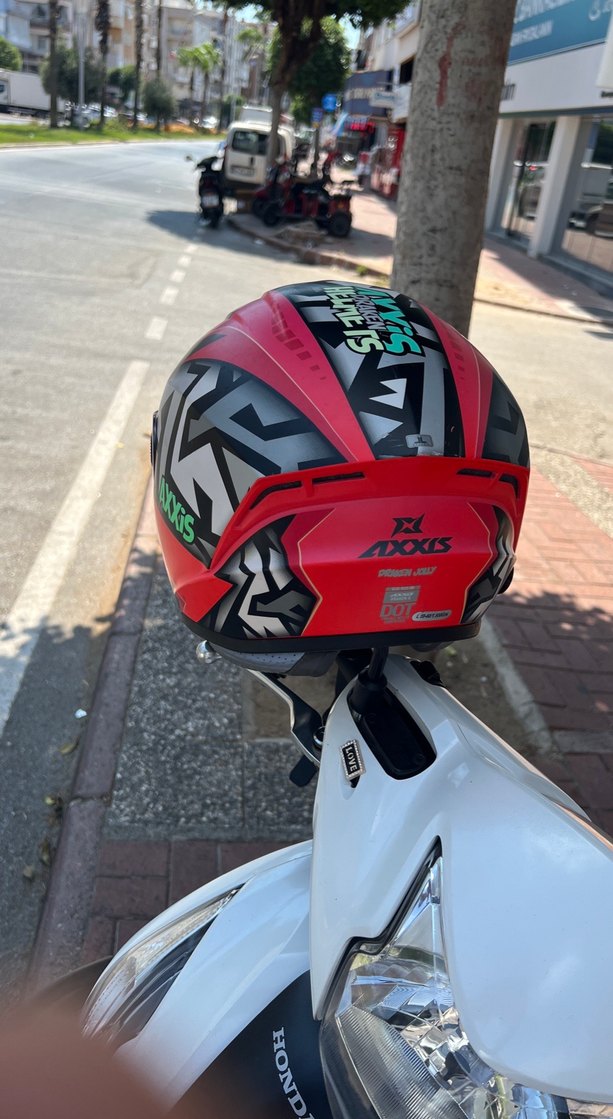 Renkli Baskılı AXSiS Motosiklet Kaskı - Görsel 4