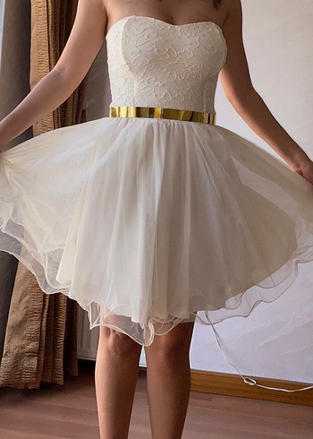 Straplez Beyaz tül detaylı elbise - Görsel 2