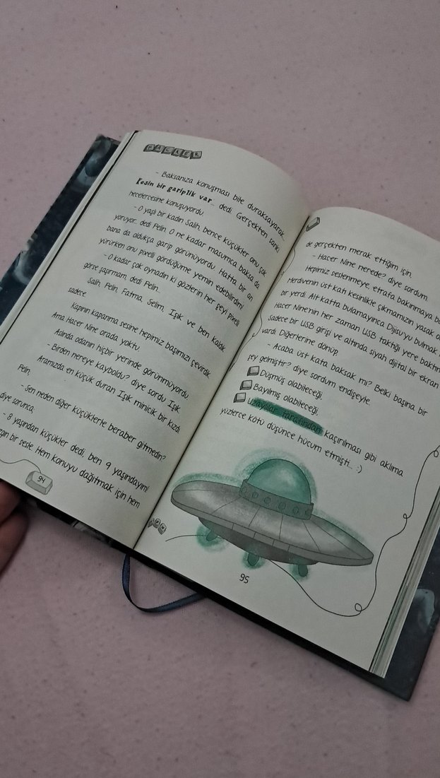 Hacker Nine - Çocuk Kitabı - Görsel 3