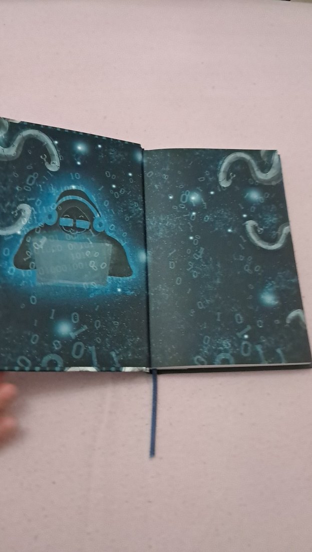 Hacker Nine - Çocuk Kitabı - Görsel 2