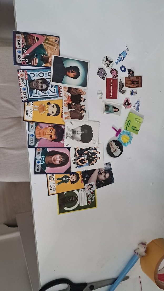 karışık squid games, bts,blackpink,sticker ve rozet - Görsel 2