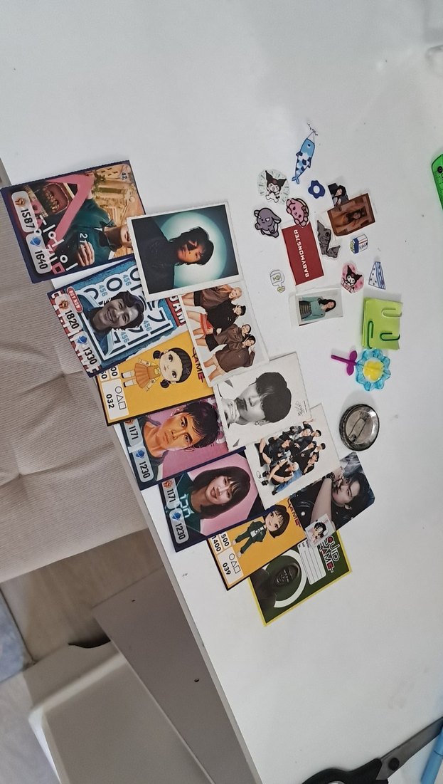 karışık squid games, bts,blackpink,sticker ve rozet - Görsel 3