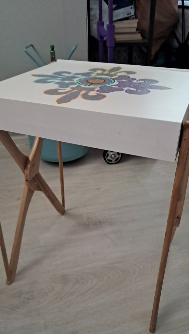 Beyaz Üst Yüzeyli Ahşap Katlanabilir Sehpa - Görsel 5