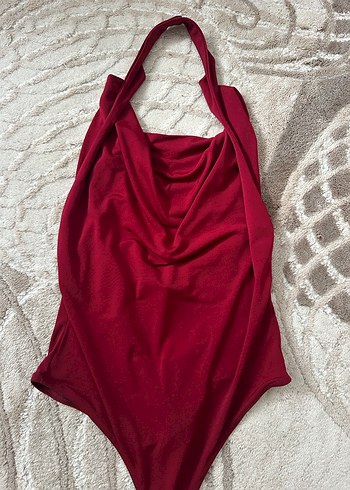 Bordo Yüksek Yakalı Kolsuz Body - Görsel 2