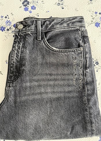 Gri Bol Kesim Midi Denim Kadın Jean