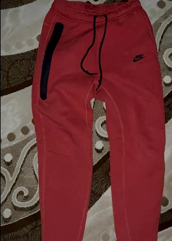 Nike Tech