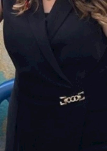 Siyah kolsuz elbise - Görsel 3