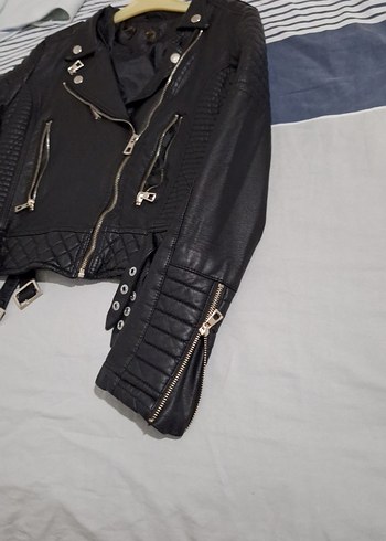 Bershka Kadın Siyah Deri Biker Ceket