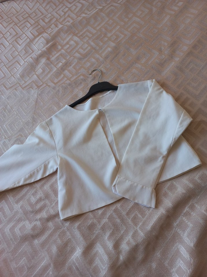 Kız Çocuk Beyaz Keten Bolero - Görsel 2