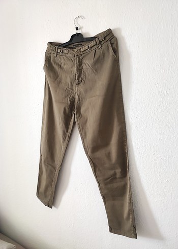 Bershka Rahat Kesim Kadın Haki Pantolon