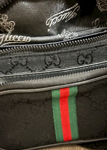 Gucci Siyah Desenli Bel Çantası