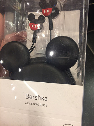 Bershka kulaklık