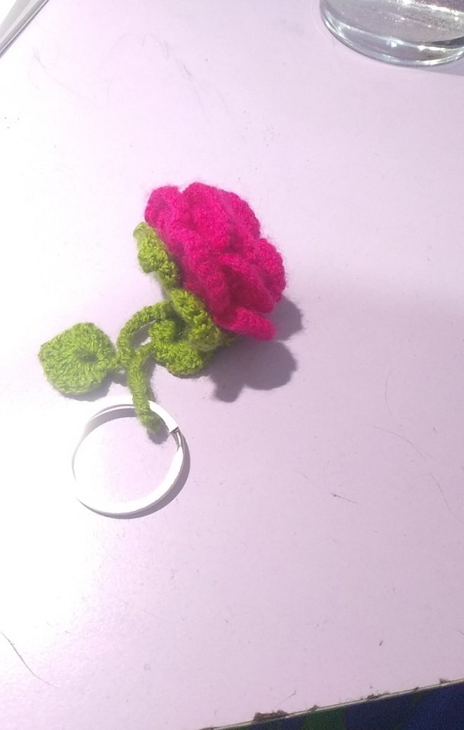 El Örgüsü Pembe Çiçekli Anahtarlık - Görsel 4