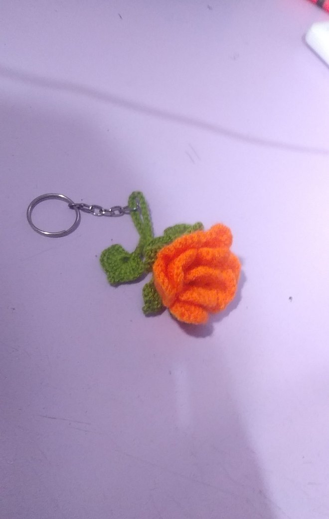 Örgü Turuncu Çiçek Anahtarlık - Görsel 2