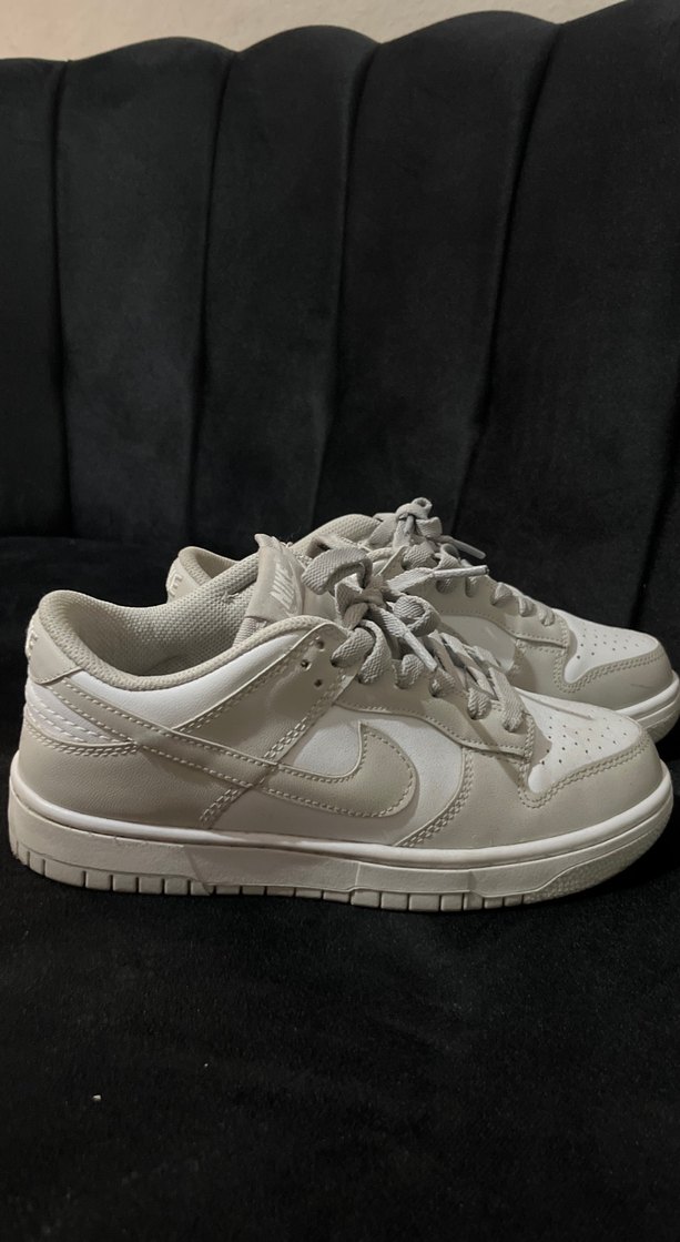 Beyaz Gri Kadın Nike Spor Ayakkabı - Görsel 2