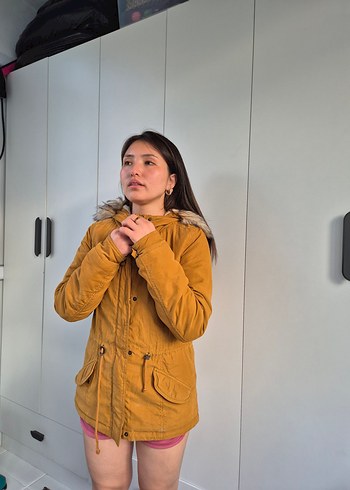 Sarı Kadın Sıcak Peluş Detaylı Kaban - Görsel 4