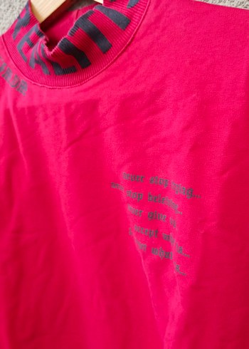 Kadın Kırmızı Baskılı Uzun Kollu Sweatshirt - Görsel 3