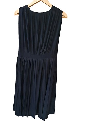 KADIN SİYAH PİLİSELİ ELBİSE - Görsel 2