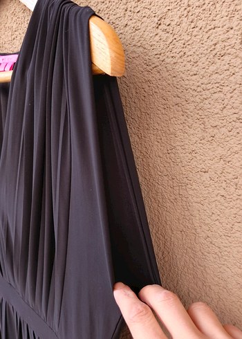 KADIN SİYAH PİLİSELİ ELBİSE - Görsel 4