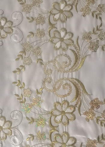 Beyaz Nakışlı saten  Yatak Örtüsü - Görsel 3