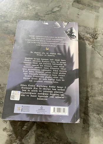Beden Kaybolmuş Ruhlar Sarayı - Dilara Keskin