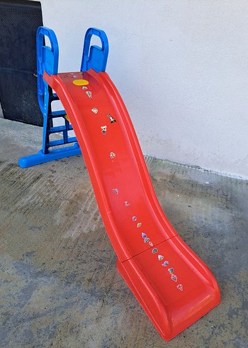 Renkli Çocuk Kaydırağı