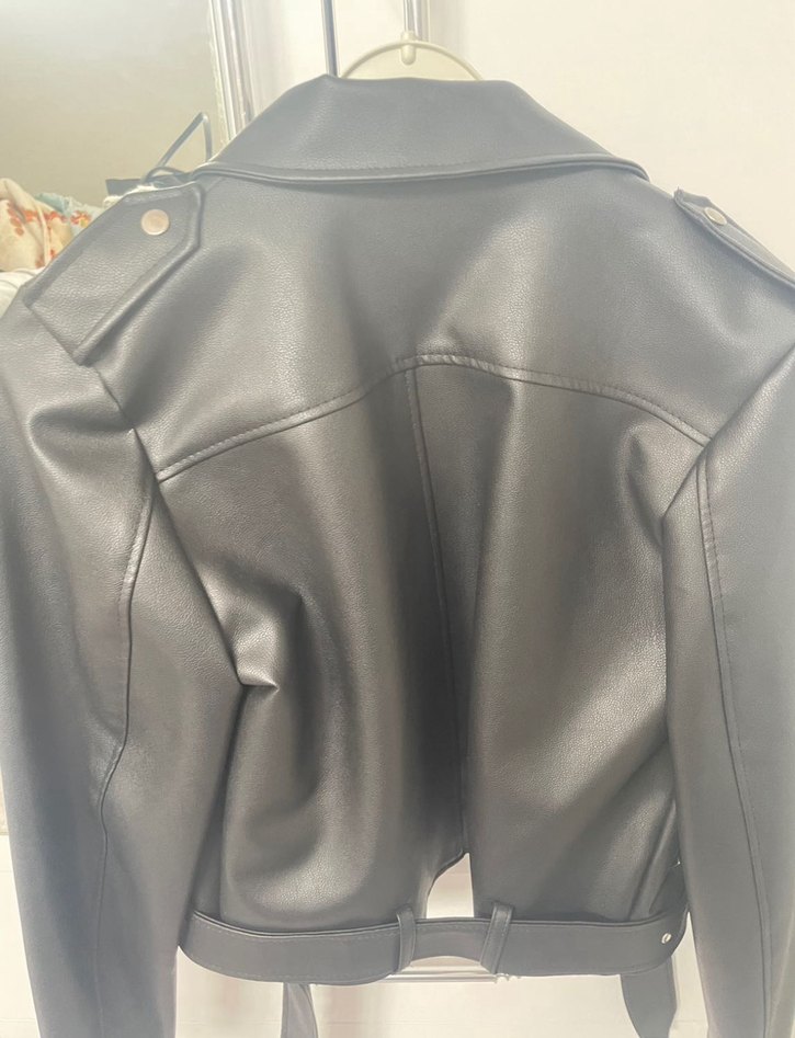 Siyah deri ceket - Görsel 2
