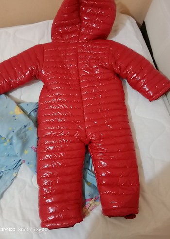 Bebek Kırmızı Kürklü Tulum - Görsel 3