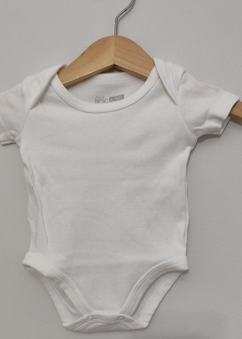 Bebek Kısa Kollu Beyaz Çıtçıtlı Body