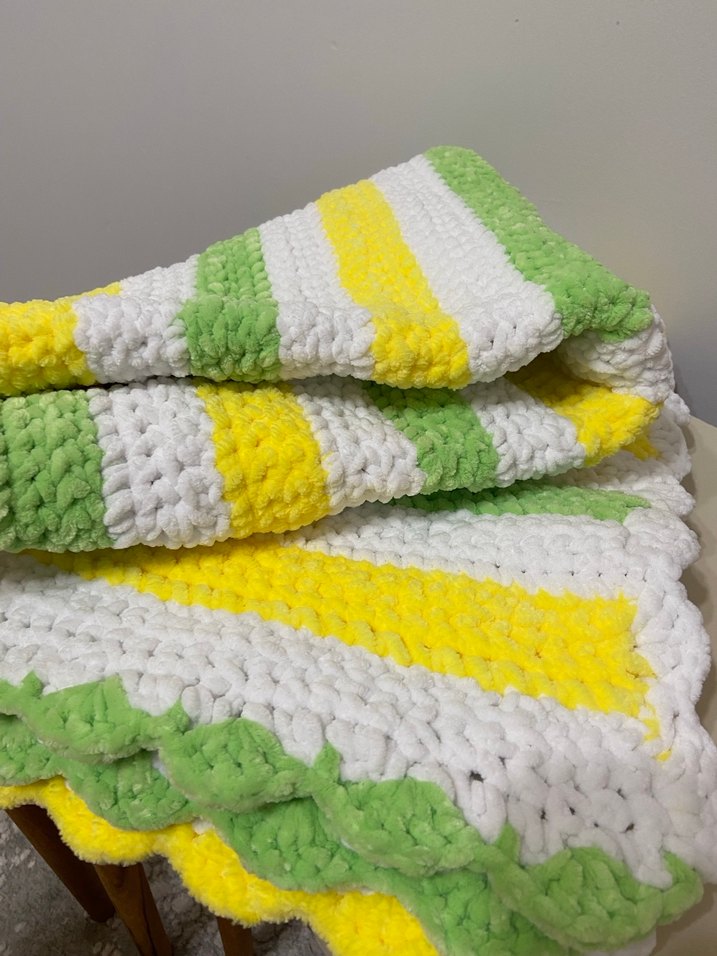 Renkli Çizgili Örme Bebek Battaniyesi - Görsel 3