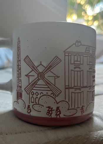  Beden Paris Temalı Pastel Beyaz Seramik Kupa