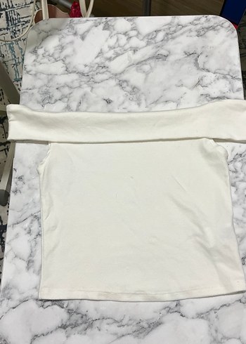 Beyaz Kayık Yaka Kolsuz Crop