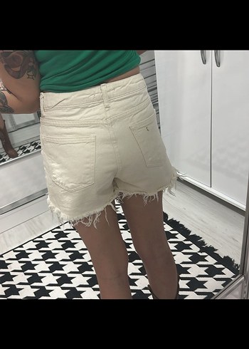 Beyaz Mini Kot Şort - Görsel 4