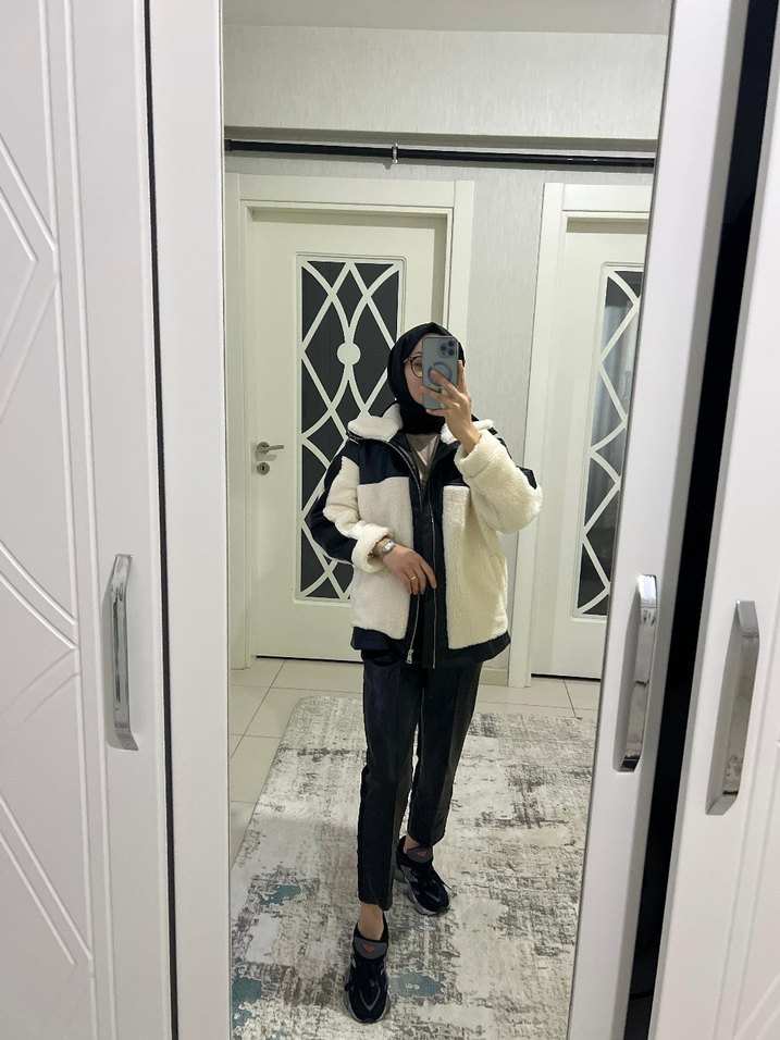 deri garnili peluş mont - Görsel 3