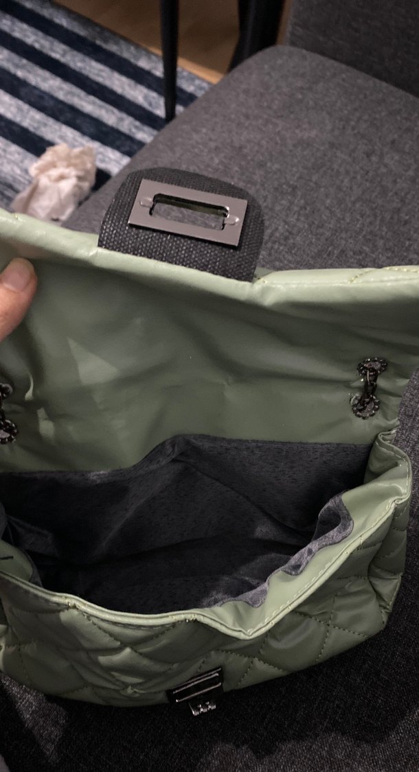 Gri Deri Kapitone Kadın Çanta - Görsel 2