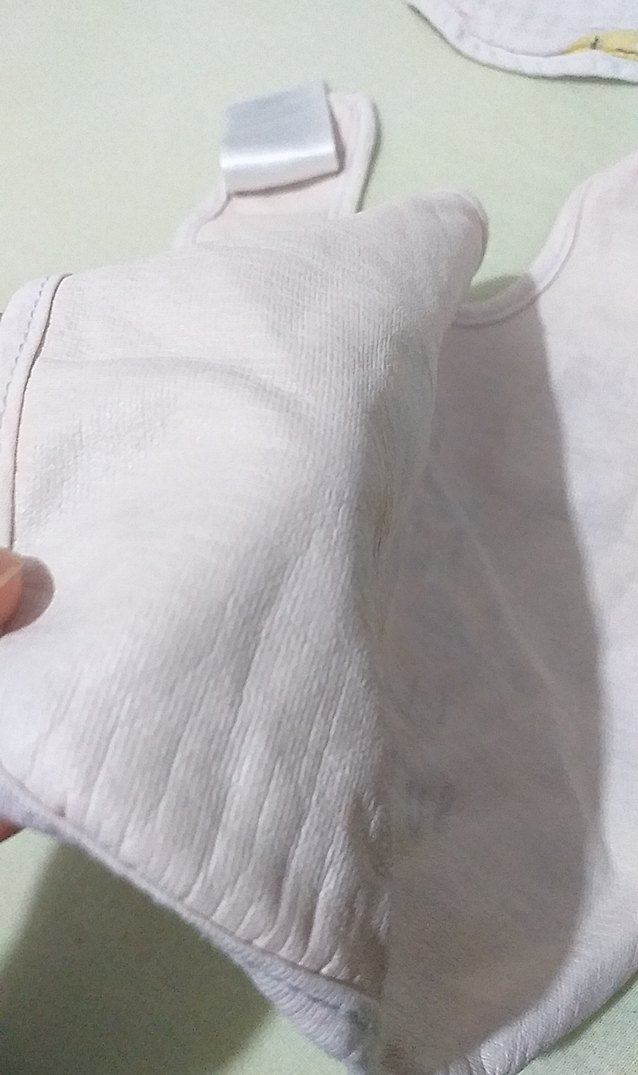 Beyaz Baskılı Bebek Önlüğü - Görsel 4