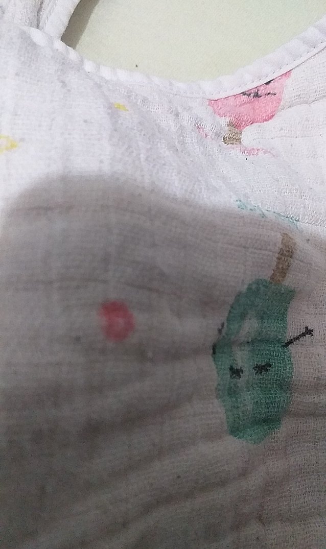 Bebek için pastel renkli baskılı beyaz önlük - Görsel 3