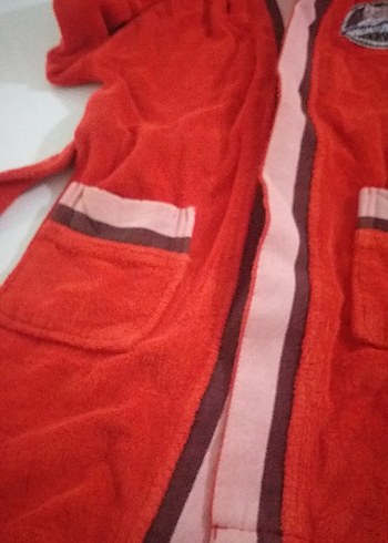 erkek Çocuk Renkli Baskılı Kırmızı Bornoz - Görsel 5