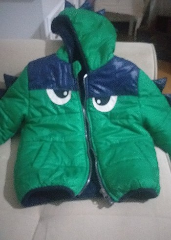 Erkek Çocuk Kapüşonlu Yeşil Desenli Mont - Görsel 3