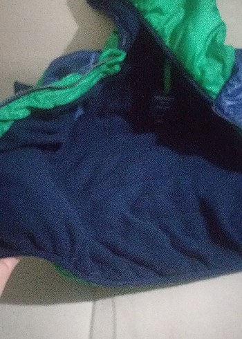 Erkek Çocuk Kapüşonlu Yeşil Desenli Mont - Görsel 6