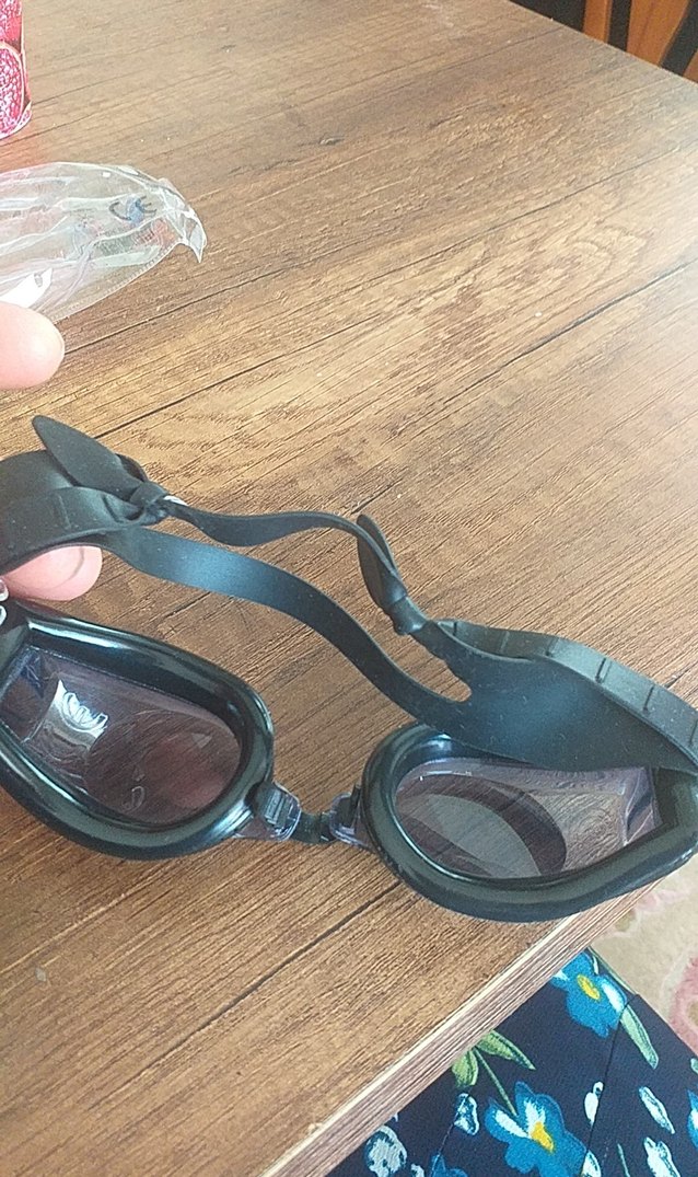 Gri Yüzücü Gözlüğü - Görsel 3