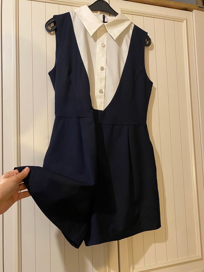 Düğmeli Kolsuz kısa tulum - Görsel 3