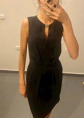 Koton Siyah V Yakalı Midi İş Elbisesi