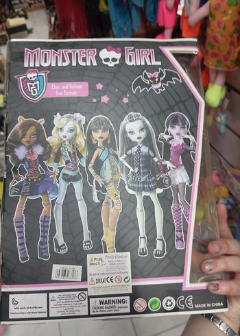 Monster High Monster Girl Koyu Pembe Bebek