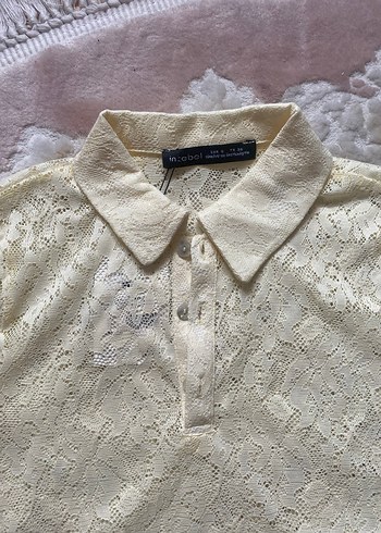 Dantel Detaylı Kısa Kollu Bluz - Görsel 2