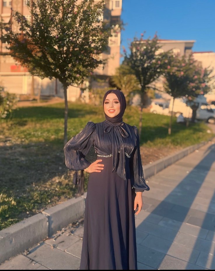 Lacivert Uzun Kollu Yüksek Yakalı Kadın Abiye - Görsel 2