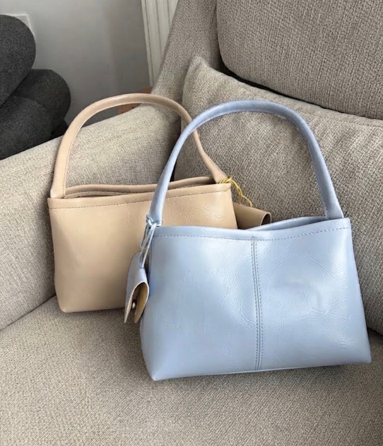 Minimal Pastel Mavi Mini El Çantası — görsel 3/7
