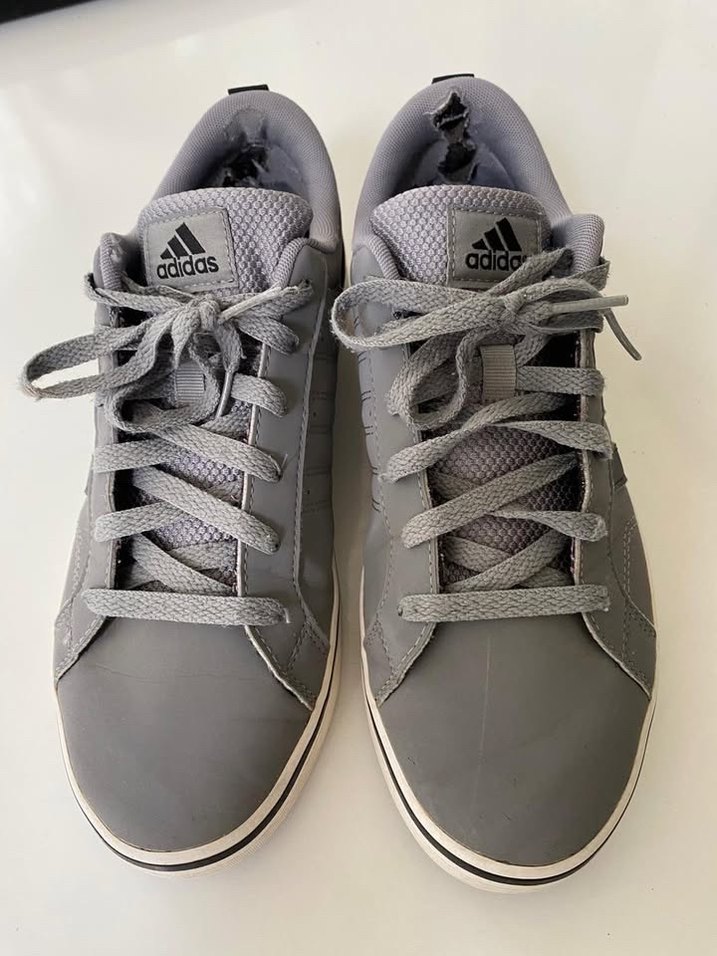 ORJINAL ADIDAS UYGUNA TEMİZ ÇOK ŞIK 42 NO - Görsel 3