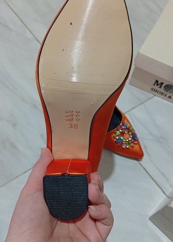 Turuncu İşlemeli Taşlı Kadın Topuklu Ayakkabı - Görsel 3