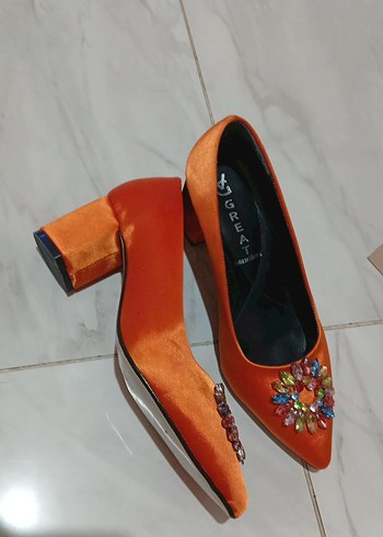 Turuncu İşlemeli Taşlı Kadın Topuklu Ayakkabı - Görsel 2